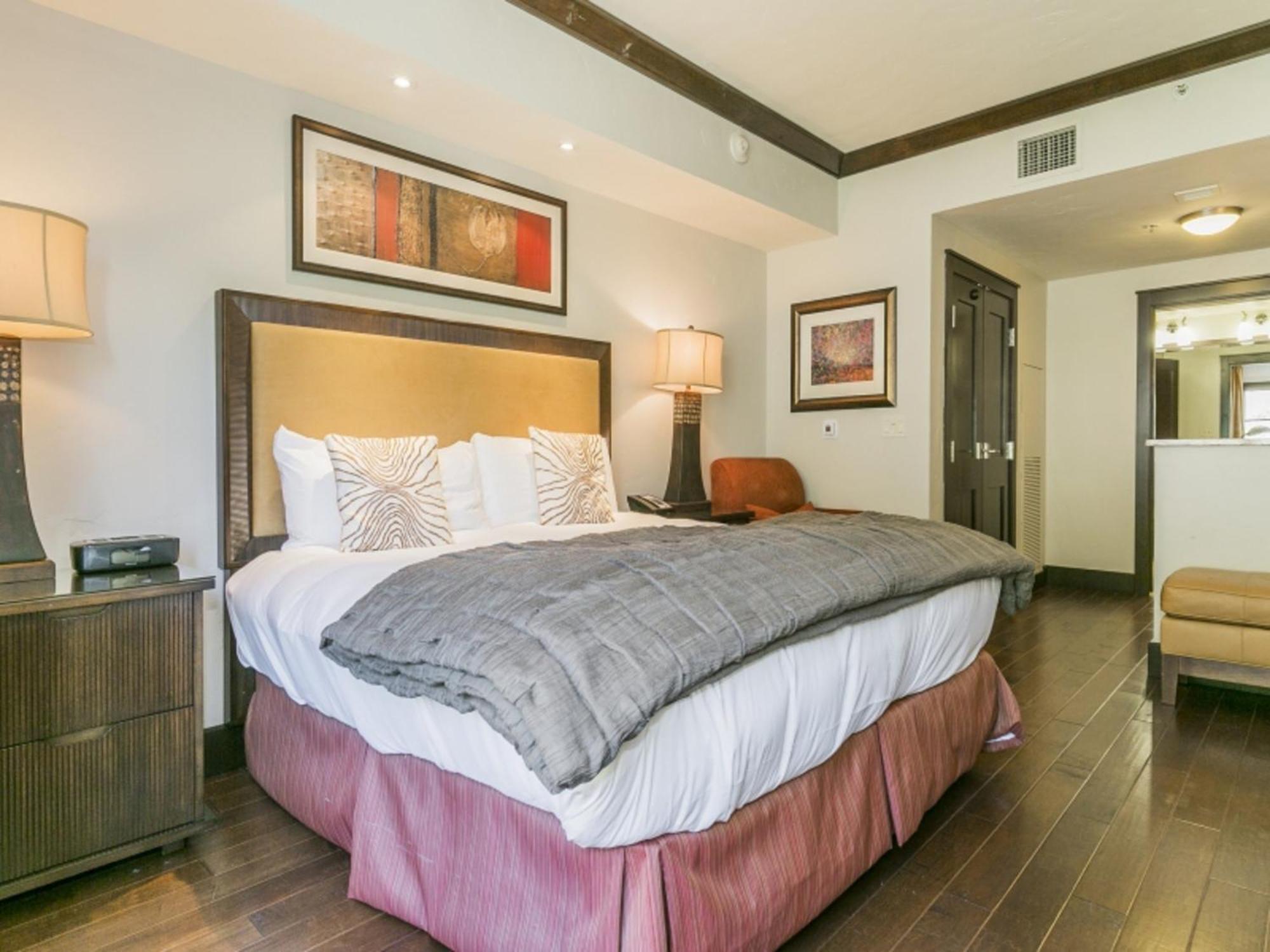 טראקי Constellation Residences מראה חיצוני תמונה
