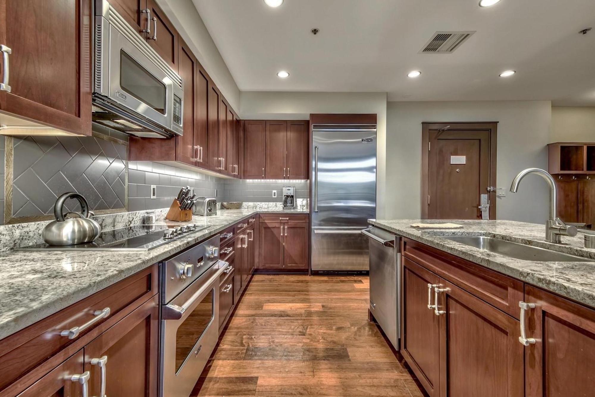 טראקי Constellation Residences מראה חיצוני תמונה