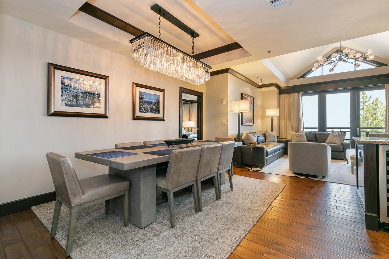טראקי Constellation Residences מראה חיצוני תמונה